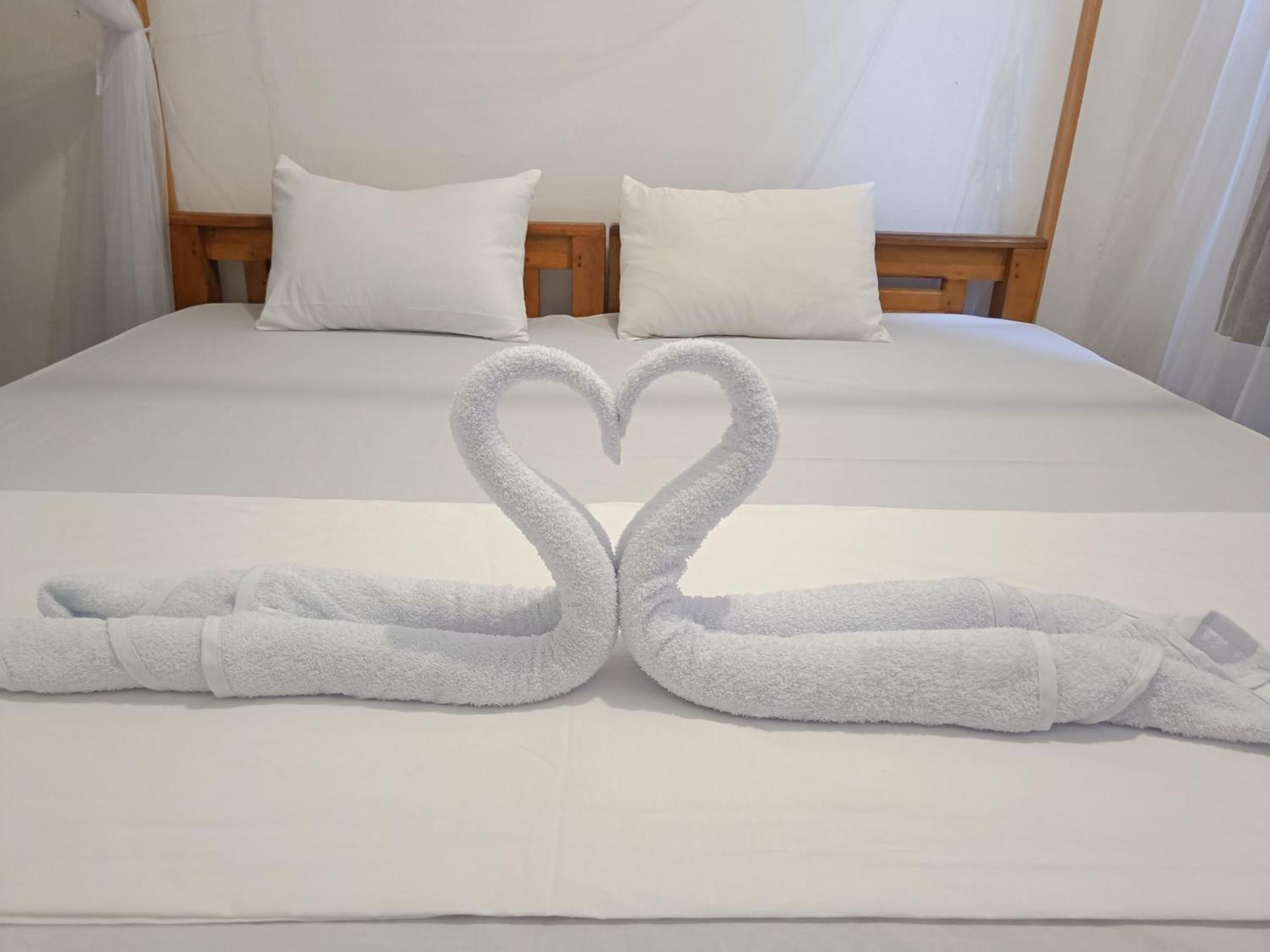 Kingly Aroma Hotel Arugam Bay Room photo